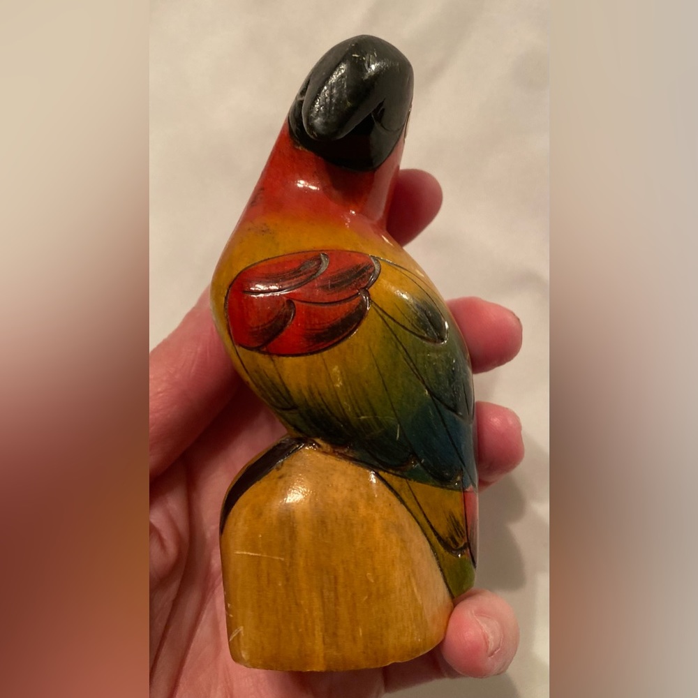Carved Wood Folk Art Parrot Macaw Statuette Tropical Bird  Folk Art Carving - Picture 10 of 11